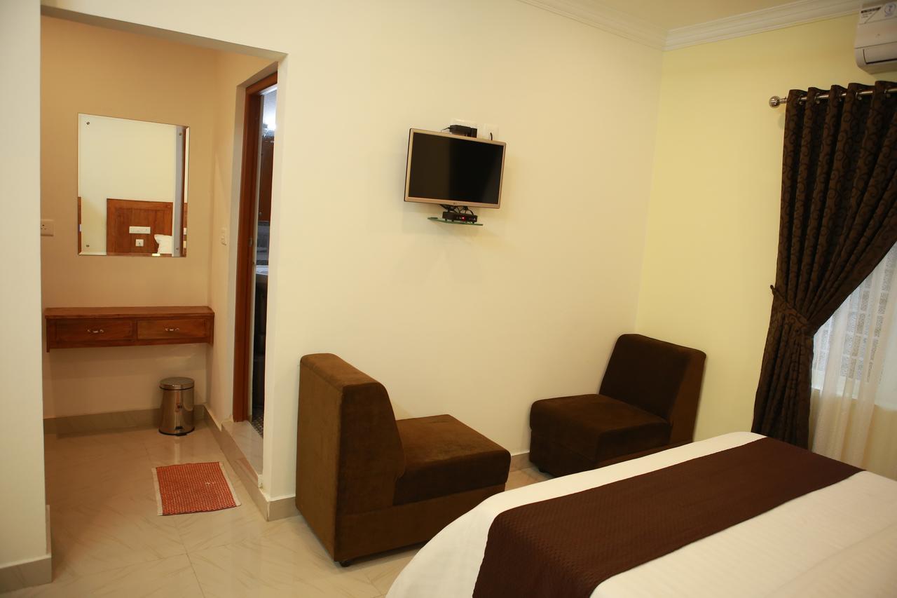 Hotel Anna Residency Nedumbassery Exterior foto