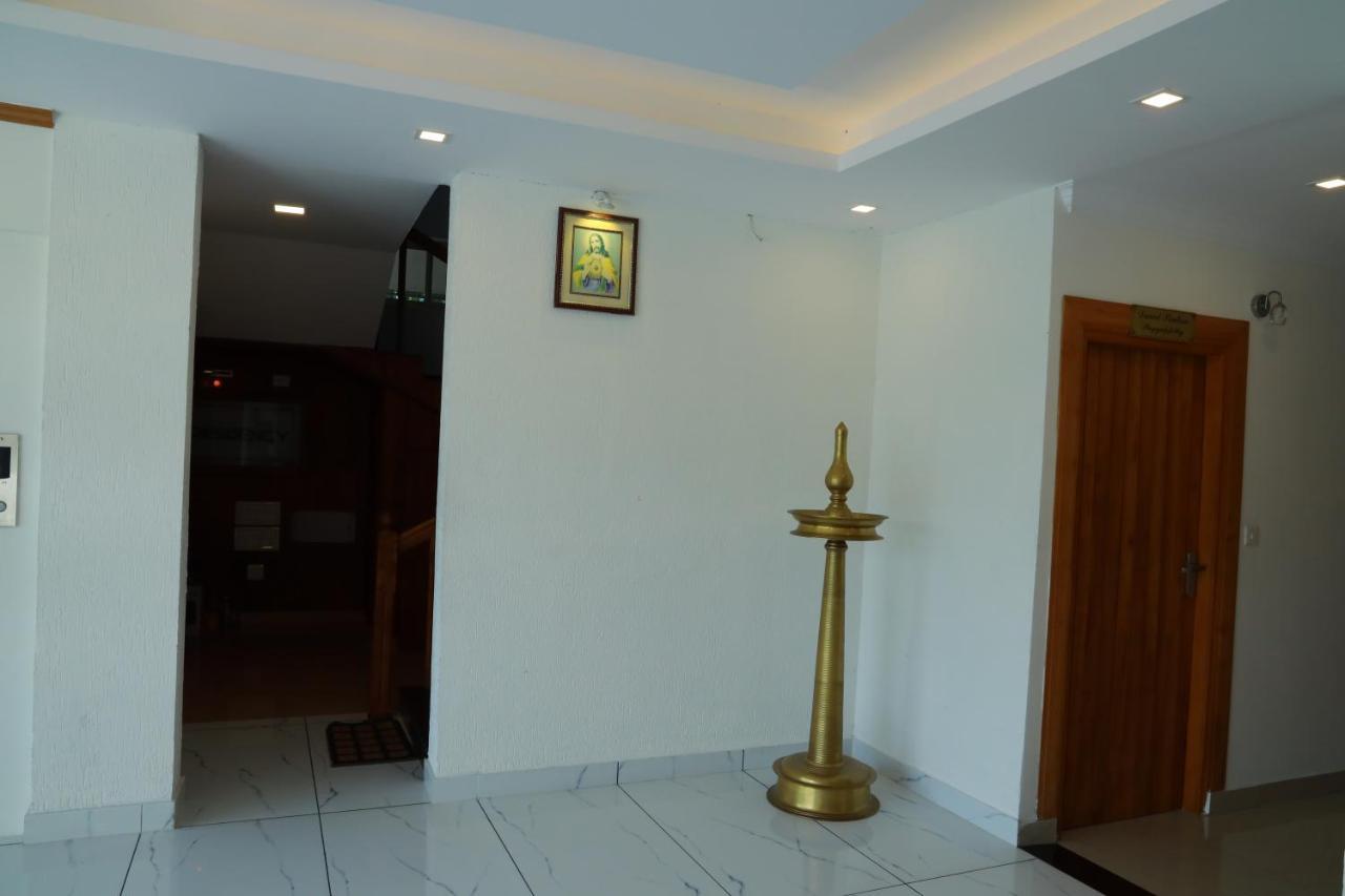 Hotel Anna Residency Nedumbassery Exterior foto